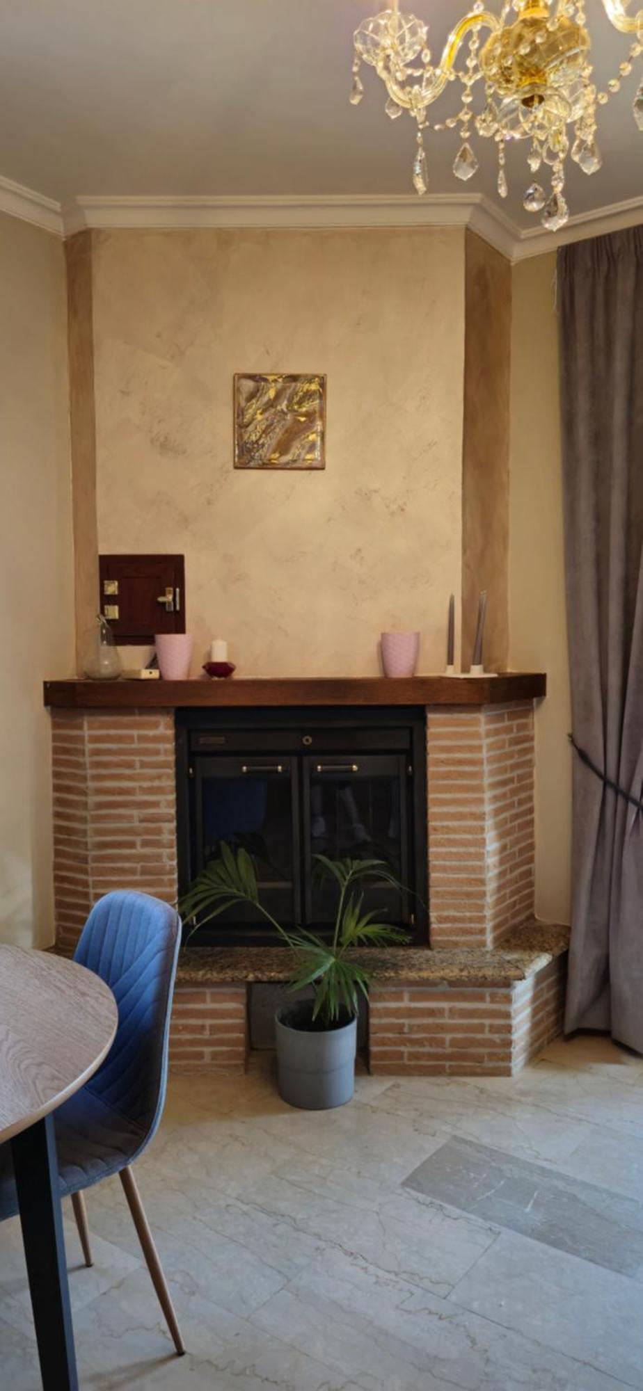 Holiday home Charming 2-bed With Garden *