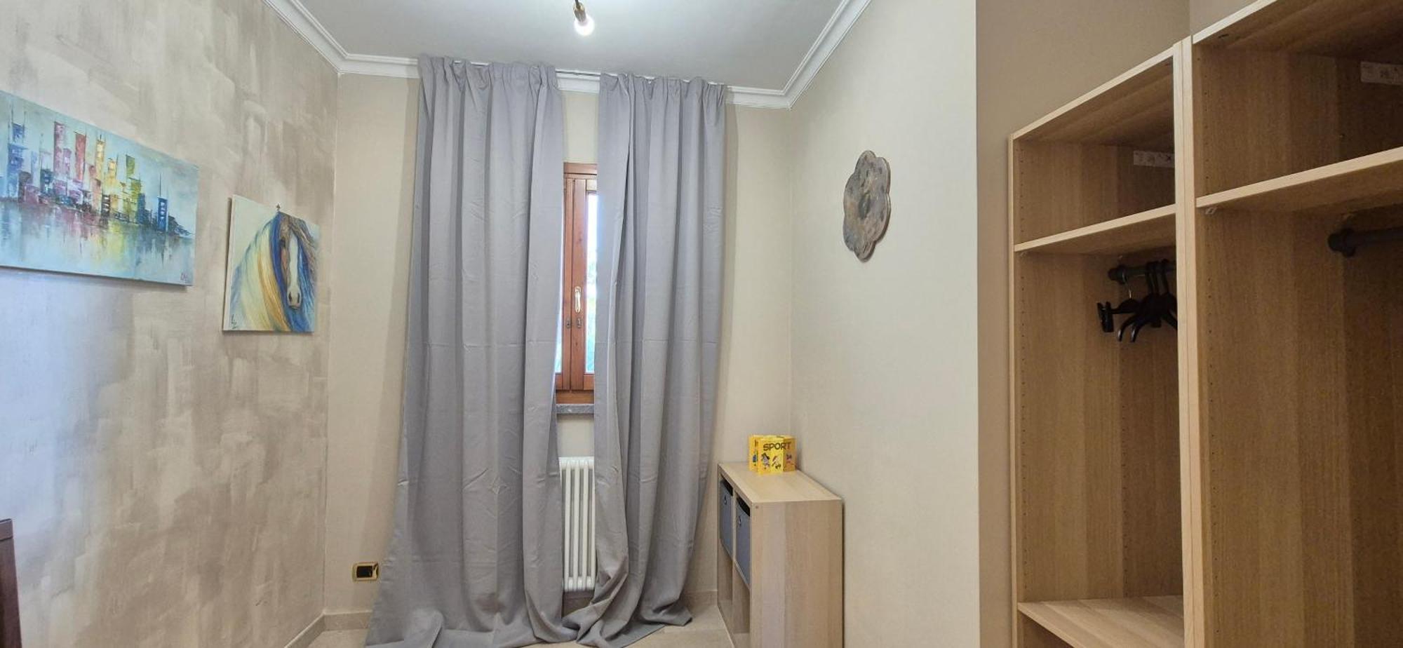 Holiday home Charming 2-bed With Garden